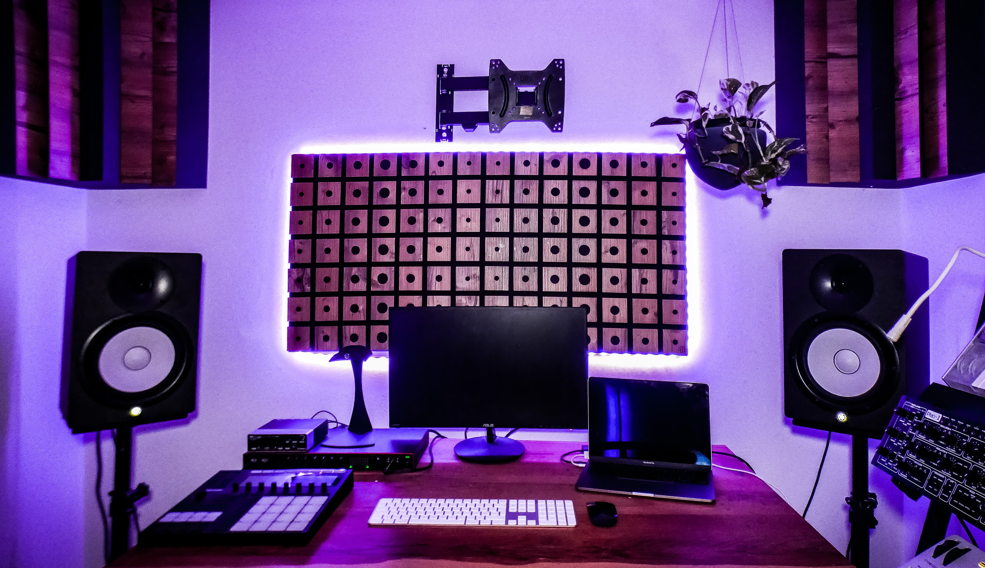 Studio Monitore